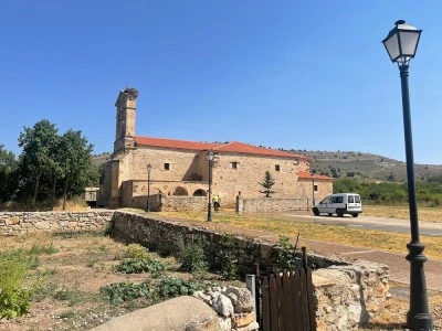Antigua iglesia de San Juan Bautista y Cementerio De Villaciervos