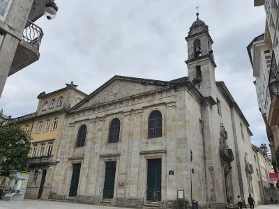 Parroquia de Santiago A Nova