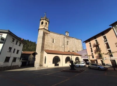 Salbatore Santuaren Eliza/Iglesia de San Salvador