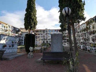 Cementerio Parroquial El Papiol