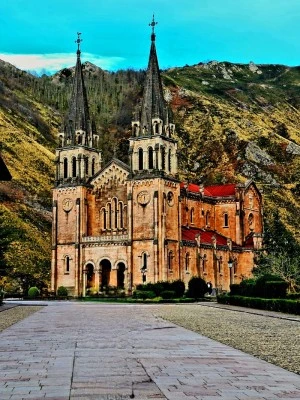 Basílica de Santa María la Real de Covadonga.