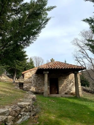 Ermita de Navalvao Navalosa
