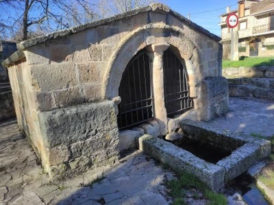 Fuente Románica