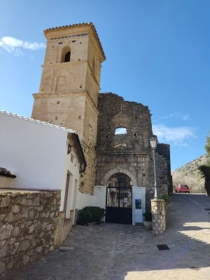 Iglesia de San Salvador - Cementerio