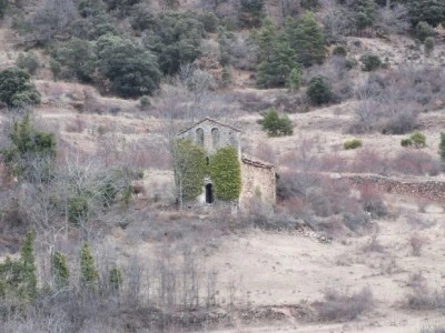 Iglesia de Sant Cristòfol de Vinyoles. Ruinas
