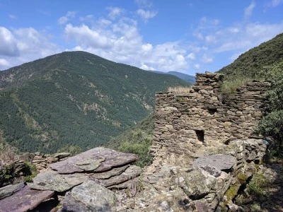 Iglesia de Santa Llúcia de Arcavell. Ruinas