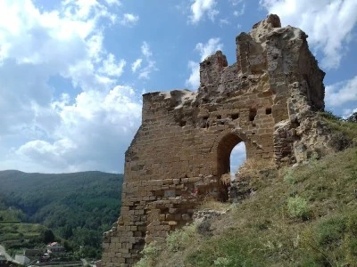 Iglesia de Santa María (ruinas)
