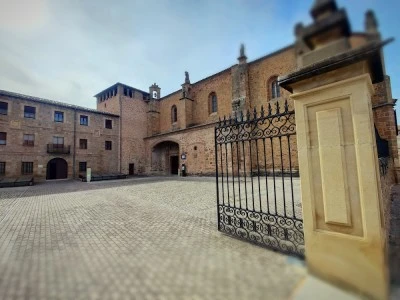 Iglesia gótica Santa María de los Huertos