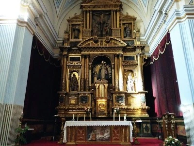 Monasterio de la Inmaculada Concepción (monjas Concepcionistas) / Estatua de Sor María Jesús de Ágreda