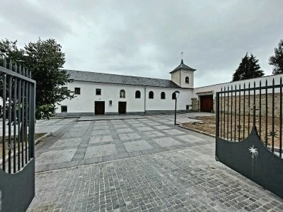 Monasterio de la Sagrada Familia y San Juan de la Cruz / Monjas Carmelitas Descalzas