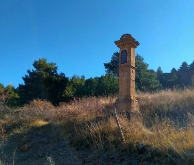 Peirón en camino Valdelinares de Gúdar
