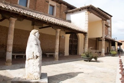 Iglesia de San Pedro (Museo Territorial Campos del Renacimiento)