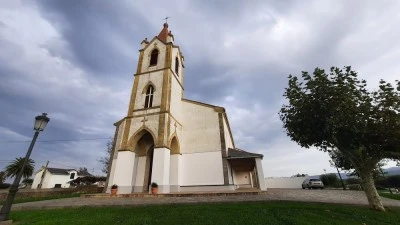 Parroquia de Santa María de Campos y Salave
