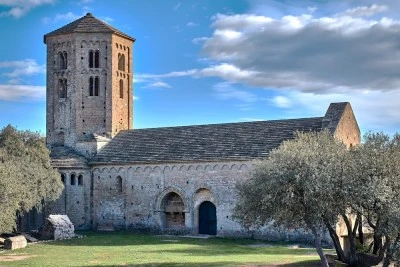 Colegiata de San Pedro de Ponts