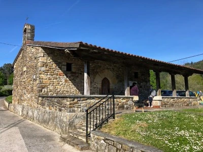 Ermita de Santa María de Meñakabarrena