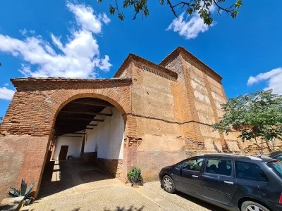 Iglesia de Robledillo de Mohernando.