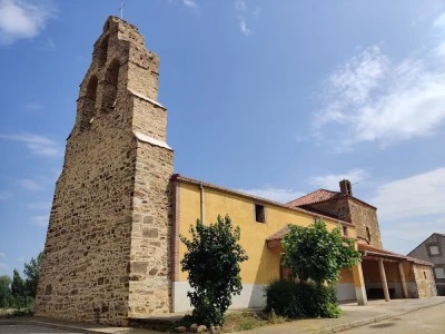 Iglesia de Roperuelos del Páramo